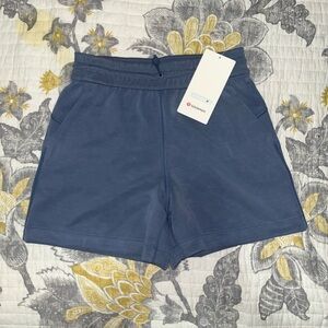 Lululemon Softstreme HR Short 4” Size 4